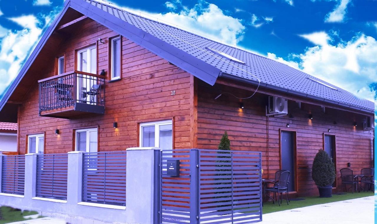 Penzion Florens, Nesvady Exteriér fotografie
